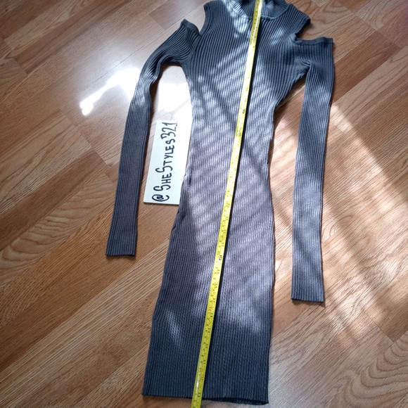 Cute Knit Fitted Open-Shoulder Sweater Dress - Picture 3 of 4